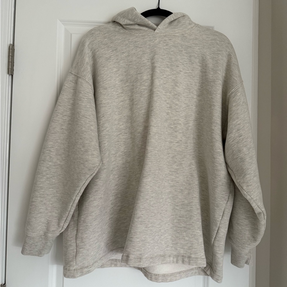 Fear of God Essentials Hoodie – Heather Gray – Size M – Minimalist Streetwear - Picture 3 of 5